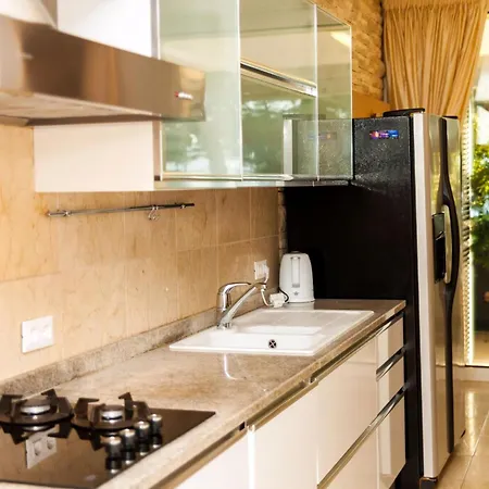 Illustrious Brac 6 Bedrooms Waterfront Private Pool Balcony With Beautiful Views Villa Bol