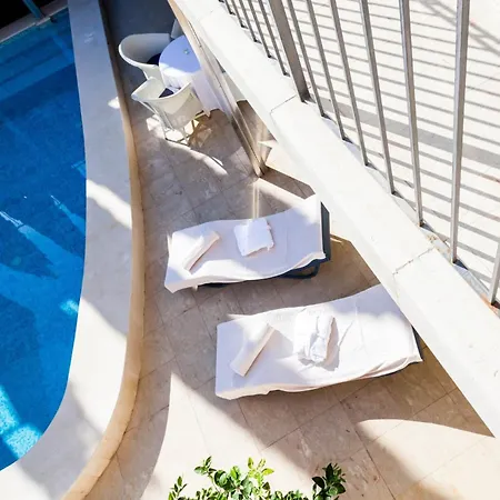 Villa Illustrious Brac 6 Bedrooms Waterfront Private Pool Balcony With Beautiful Views