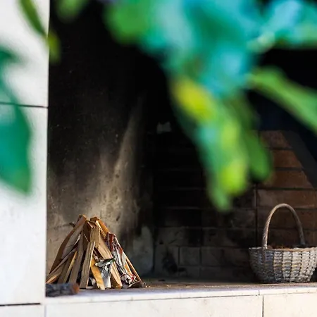 Illustrious Brac 6 Bedrooms Waterfront Private Pool Willa