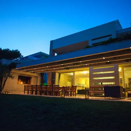 Willa Illustrious Brac 6 Bedrooms Waterfront Private Pool