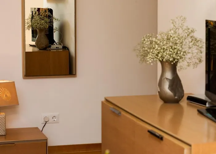 Willa Illustrious Brac 6 Bedrooms Waterfront Private Pool