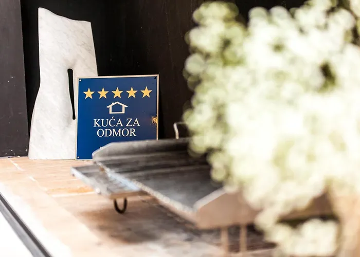 Illustrious Brac 6 Bedrooms Waterfront Private Pool *